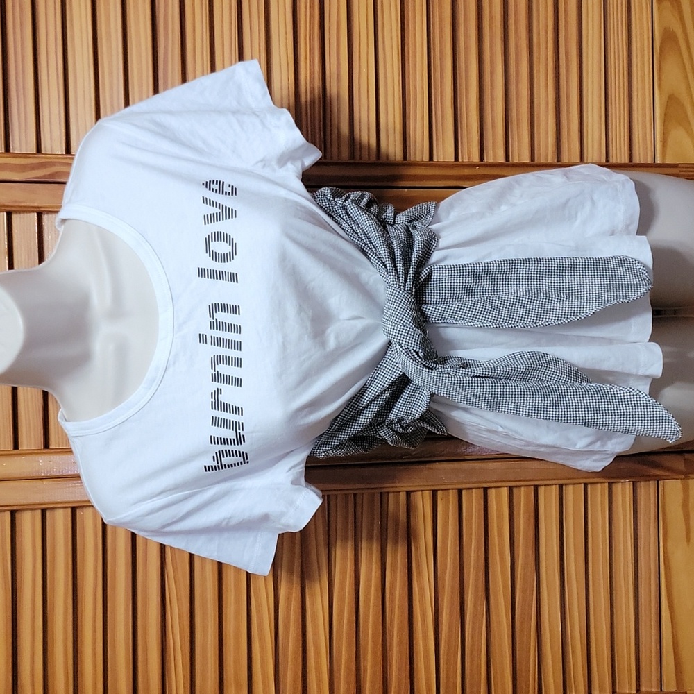 Grey Lab White and Black Tshirt Top "burning love" sz Medium